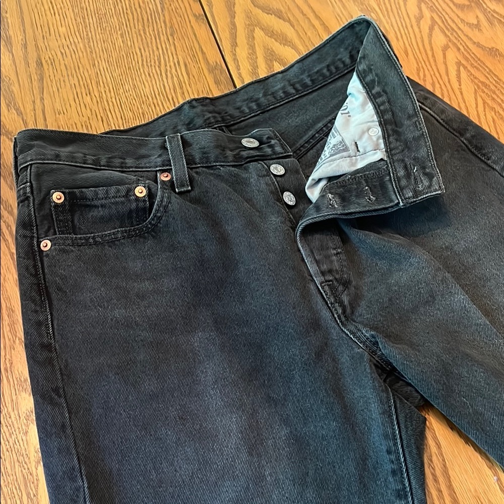 Levi's Women's Straight Leg Jeans — Black Wash - Picture 8 of 12